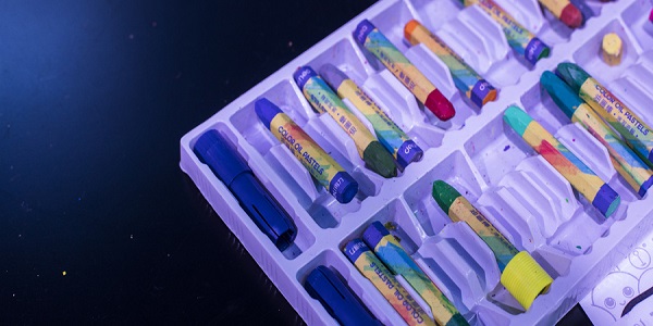 皮鞋划痕处理小窍门 皮鞋上有划痕怎么处理