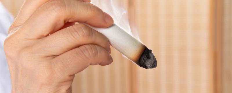 艾灸后怎么看湿气排出(艾灸后怎么看湿气排出水泡)-九图集