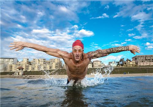 中午游泳能减肥吗（中午游泳能减肥吗男生）-九图集