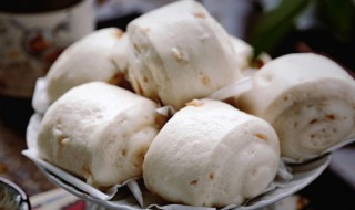 馒头皮上有霉点撕掉还能吃吗(馒头局部发霉撕掉可以吃吗)