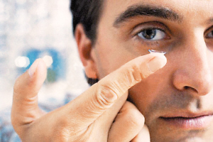 戴隐形眼镜注意事项，八点不能忽视 戴隐形眼镜前的注意事项