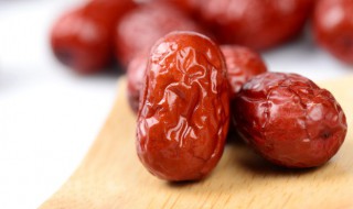 红枣放久了发黑能吃吗 红枣放太久发黑还能吃吗-九图集