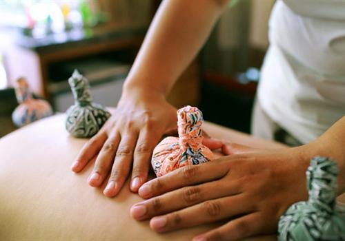 热敷和冷敷的区别(墙板热敷和冷敷的区别)