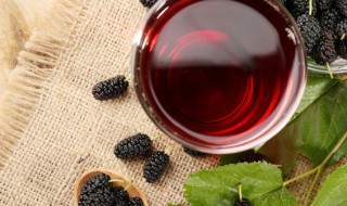 桑葚干直接吃和泡水哪个更好 桑葚干泡水和直接吃,哪个好