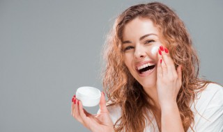 面霜为什么不能擦眼睛（面霜不可以擦眼睛吗）