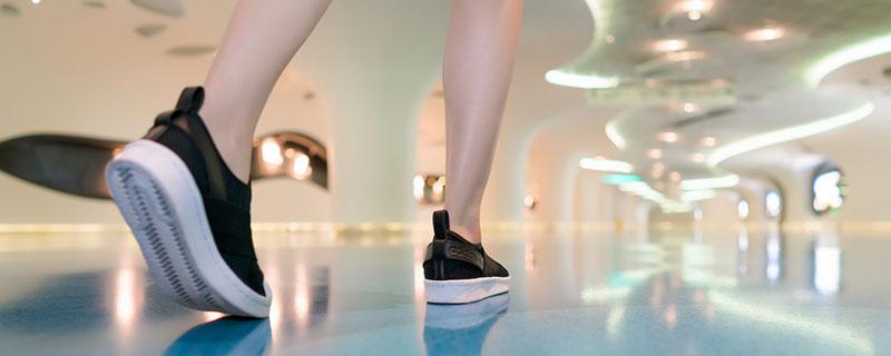 跑步用嘴呼吸还是用鼻子呼吸（跑步是应该用嘴呼吸还是用鼻子呼吸）-九图集