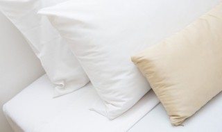 为什么床垫子上的塑料膜一定要撕掉（床垫上的塑料膜要撕掉吗）