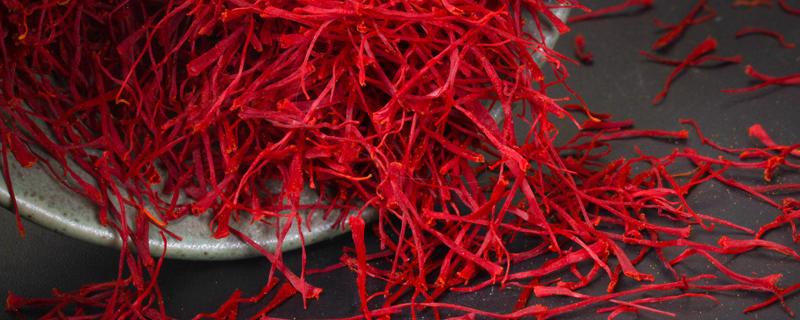 女人喝藏红花的坏处（女人喝藏红花的坏处是什么）