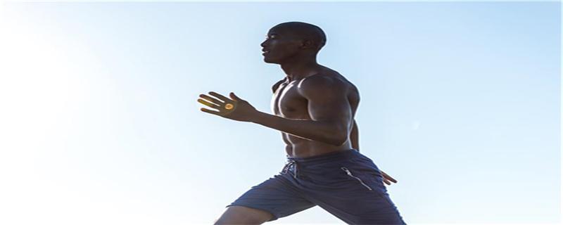 跑步的错误姿势(跑步的错误姿势的危害及其康复)