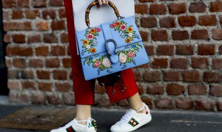 如何正确的清洗保养皮类包包（如何清洗皮质包包）