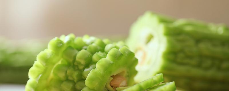 身体为什么会有湿气（身体为什么会有湿气和寒气）-九图集