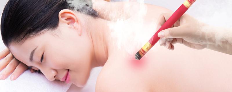 晚上几点后不能艾灸（晚上几点后不能艾灸肩周炎怎么治疗?）