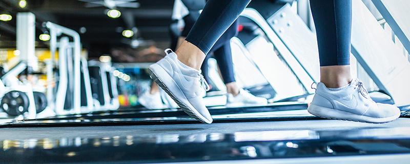 每天跑步多少公里合适（锻炼身体每天跑步多少公里合适）-九图集