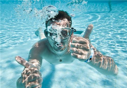 游泳自学能学会吗 游泳自学能学会吗吗-九图集