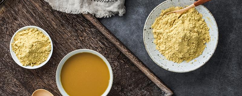 姜粉泡脚有什么功效与作用（姜粉泡脚的功效与作用）