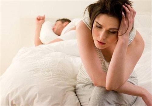 为什么熬夜会脱发 为什么熬夜会脱发但会长胡子