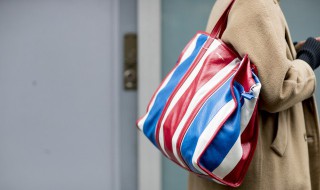 包包长霉怎么清洗 包包上有霉点怎么清洗