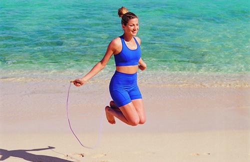 跳绳怎样防止腿变粗（跳绳怎样防止腿变粗变粗）-九图集