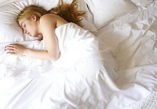 睡前不能吃什么,让你远离“睡眠杀手”!-九图集