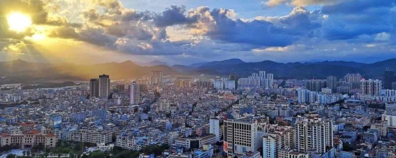 东兴市是哪里（东兴市位置）-九图集