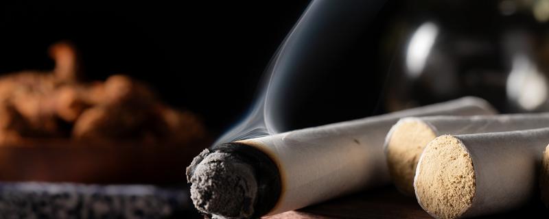 一天中艾灸的最佳时间 一天中艾灸的最佳时间艾灸一次做多长时间