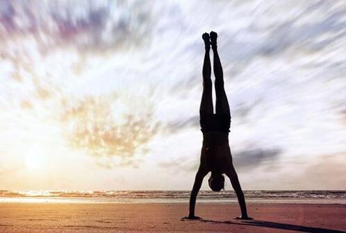 倒立脖子疼怎么办 头倒立脖子疼怎么回事