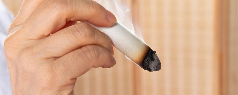 艾灸可以艾灸肚脐眼吗 艾灸能艾灸肚脐眼吗-九图集