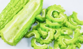 苦瓜变红可以吃吗 苦瓜里面变红了还能吃吗