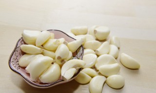 大蒜有什么作用(蒸熟的大蒜有什么作用)-九图集