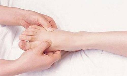 肠胃不好按摩脚底哪里 肠胃不好脚底按摩哪几个部位-九图集