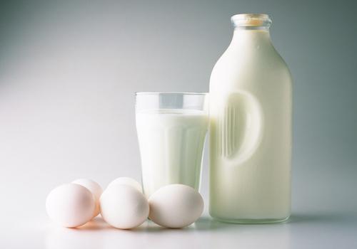 预防骨质疏松的方法（预防骨质疏松的方法脊髓损伤后为什么发生骨质疏松易）