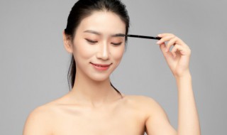 吃什么可以让皮肤变白(小孩吃什么可以让皮肤变白)