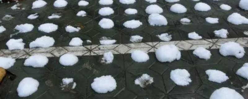 雪馒头形成原因 雪馒头形成原因方砖释放-九图集