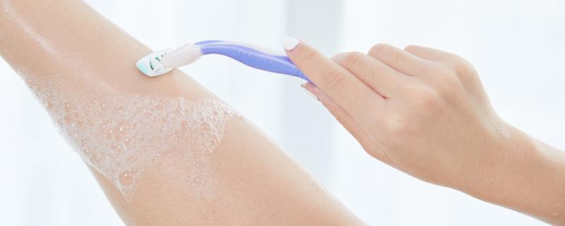 把腿毛连根拔了会怎么样 拔腿毛连根拔会长吗-九图集