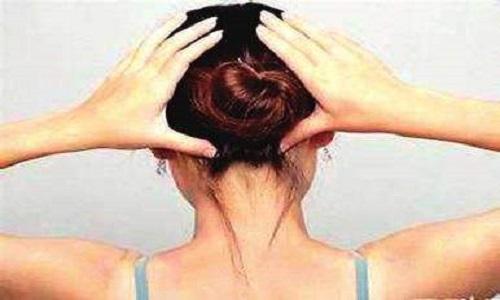 按摩哪里能快速睡眠图 按摩哪里能快速睡眠图 方法-九图集