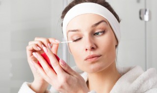 嫁接眼睫毛后画上眼线怎么清洗(嫁接睫毛后怎么卸眼线)