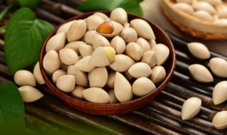 生银杏果能吃吗 请问生的银杏果子可以吃吗