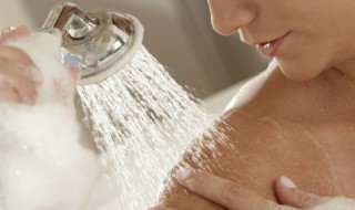 冬天洗澡时间长会怎样（冬天洗澡洗久了会怎样）