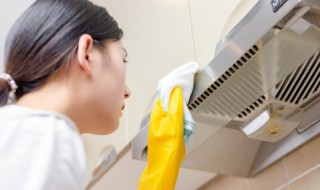 自动抽油烟机多长时间清洗一次（抽油烟机多长时间自动清洗一次合适）