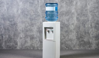 饮水机很久没用了怎么清洗（长期没用的饮水机怎么清洗）-九图集