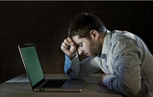 熬夜有什么坏处（男生熬夜有什么坏处）-九图集