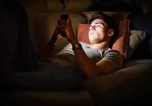 熬夜对身体有哪些危害 长期熬夜对身体有哪些危害-九图集