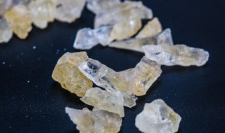 冰糖水可以天天喝吗 冰糖可以天天泡水喝吗-九图集