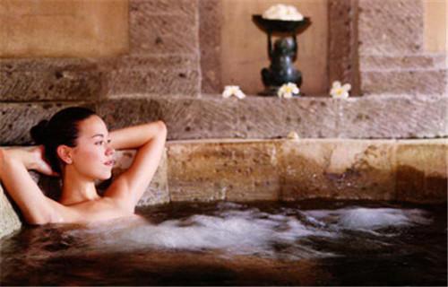 女性湿气重的症状有哪些 女性湿气重的症状有哪些图片