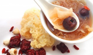 过夜的银耳汤加热后还能喝吗（隔夜的银耳汤加热后还能吃吗隔夜的银耳还能吃吗）-九图集