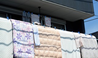 废旧的被子和床单属于什么垃圾（旧的床单被罩属于什么垃圾）