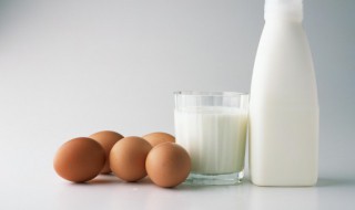 微波炉里可以热已经煮熟的鸡蛋吗（煮熟的鸡蛋能用微波炉热吗）-九图集