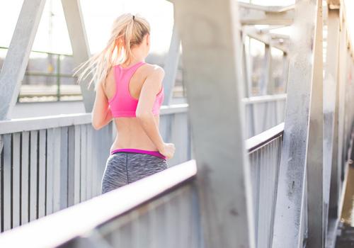 跑步跑多久可以减肥 室外跑步跑多久可以减肥-九图集