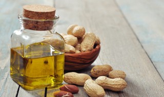 用什么可以清洗花生油（花生油怎么洗才干净）-九图集