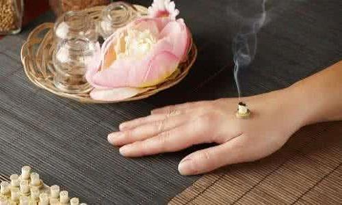 牙痛艾灸灸哪里最好 牙痛艾灸有用吗-九图集